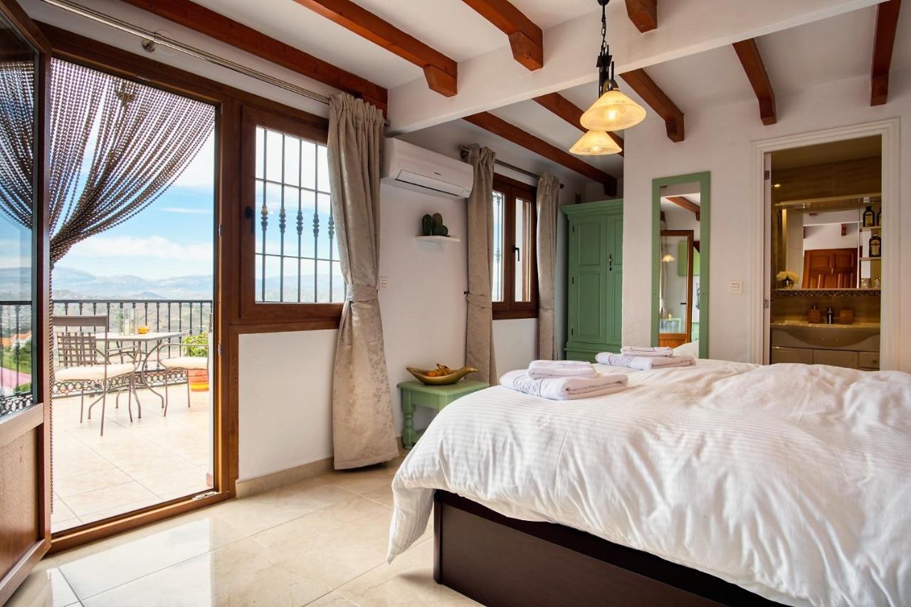 Casa Las Torres B&B Iznate 外观 照片