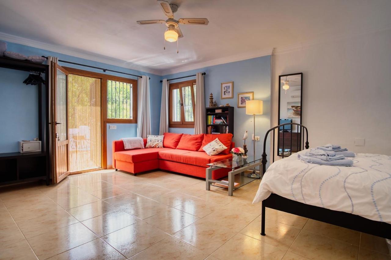 Casa Las Torres B&B Iznate 外观 照片